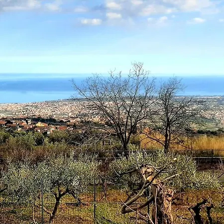 Semesterbostad Casa Leopina Apri Gli Occhi E Vola Oltre Il Mare *