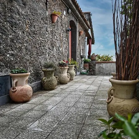 Semesterbostad Casa Leopina Apri Gli Occhi E Vola Oltre Il Mare SantʼAlfio